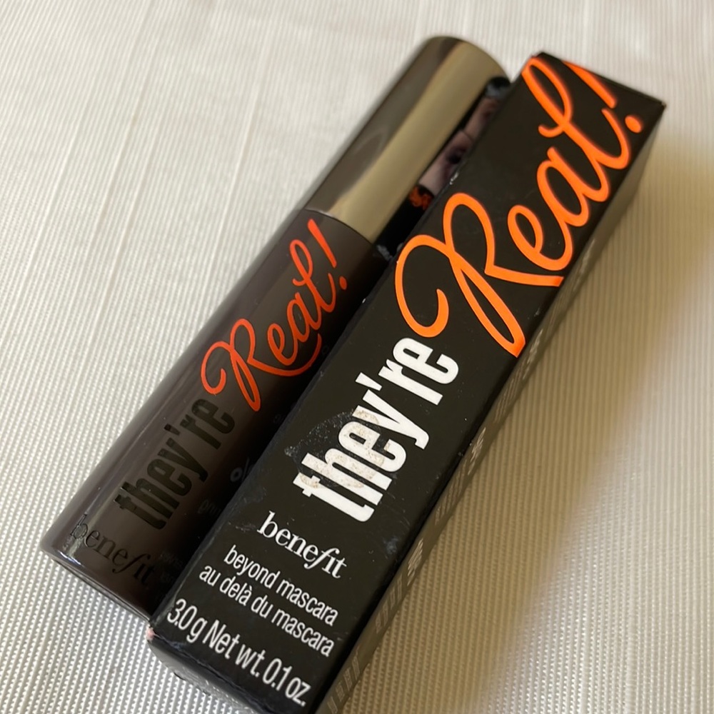 Benefit They're Real Beyond Mascara Black 3.0g / 0.1oz Mini Travel Size New NWOB